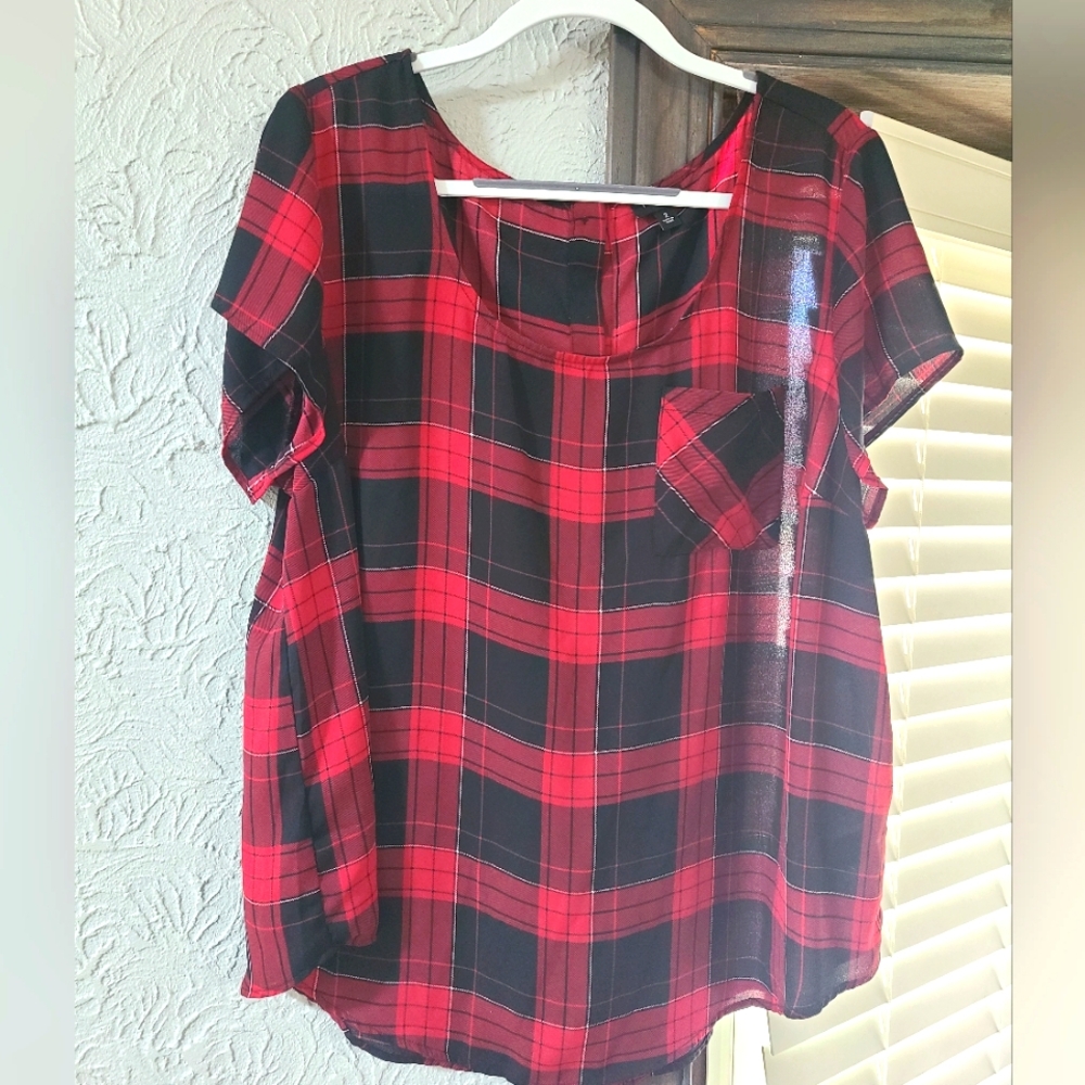 Torrid Plaid Red and Black Button Open Back Blouse Women's Top - Picture 1 of 1